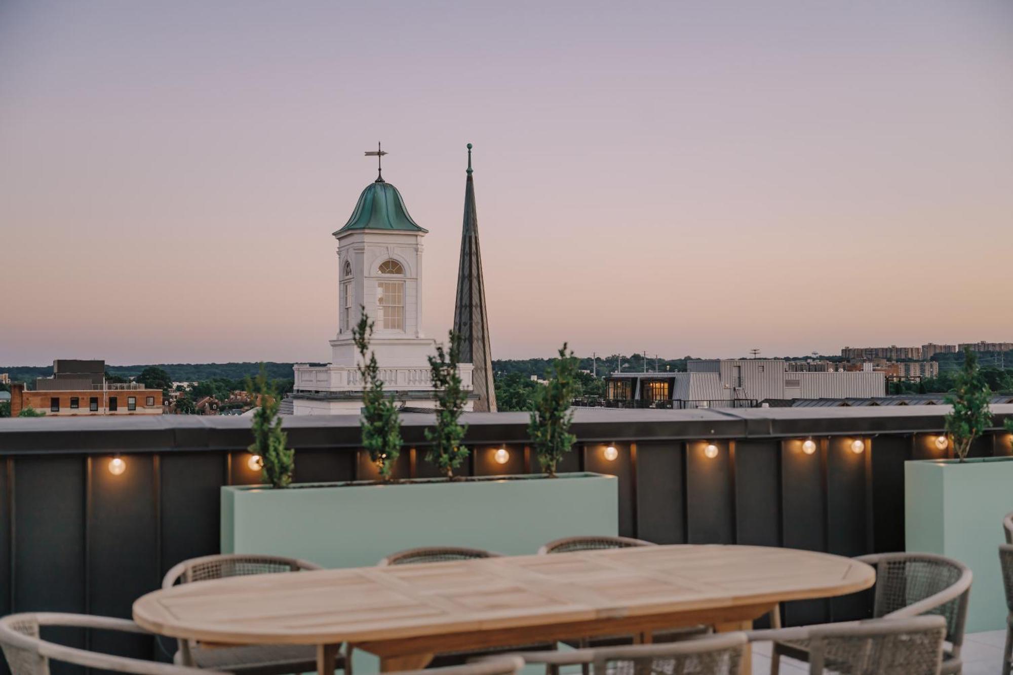 Hotel Heron Old Town Alexandria Exterior photo